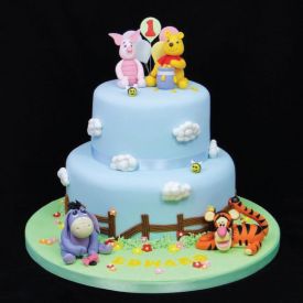 pooh designer cake