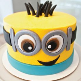 💛💙MINION & MARIO BIRTHDAY CAKE💛💙 | 💛💙MINION & MARIO BIRTHDAY CAKE💙💛  I'm not going to lie, this was a labour of love. My daughter just turned 7.  Birthday cake game had to