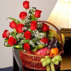Red Roses N Mixed Fruits
