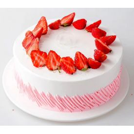 500grm. Strawberry Cake