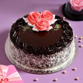 Chocolaty Rose Cream Cake