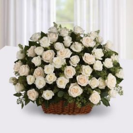 Basket of 30 White roses