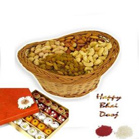 1/2 Kg indian assorted sweets and 1/2 Kg Dry fruits