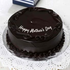 Round shape dark chocolate cake