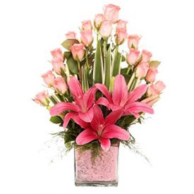 Pink flowers Arrangement In Vase